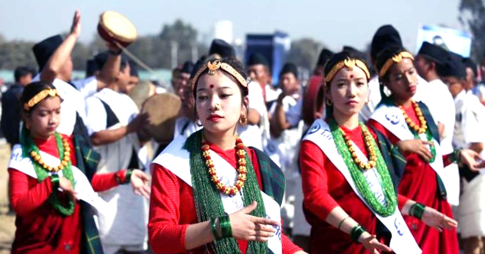 शेर्पा समुदायले ग्याल्पो ल्होसार मनाउँदै