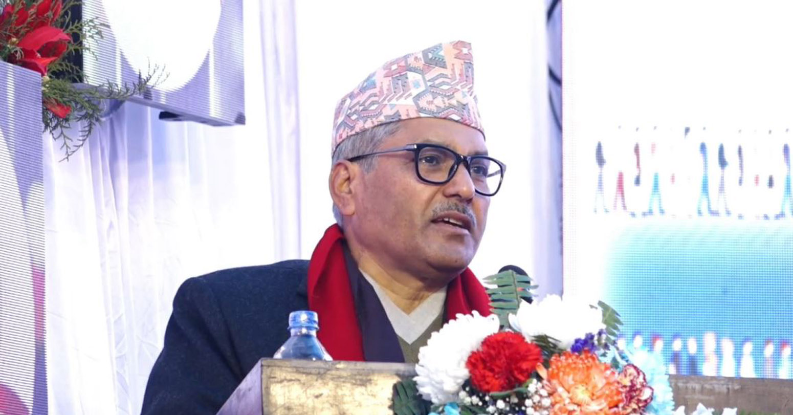 कर्जाको ब्याजदर सिङ्गल डिजिटमा आउँछ : गभर्नर अधिकारी
