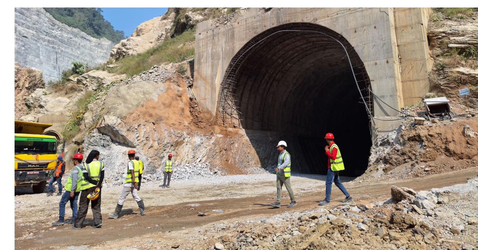 तनहुँ जलविद्युत् आयोजनामा २८ सुरुङ खनियो