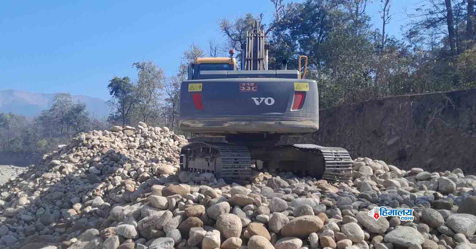कैलालीको गोदावरीमा अवैध समिति गठन गरेर नदी दोहन