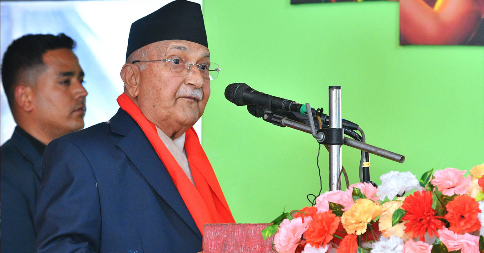 माधव नेपाल लक्षित केपी ओलीको प्रश्न : संसदमा राष्ट्रिय मान्यता नपाएको दलको मान्छे कुन बाटोबाट प्रधानमन्त्री हुन्छ ?