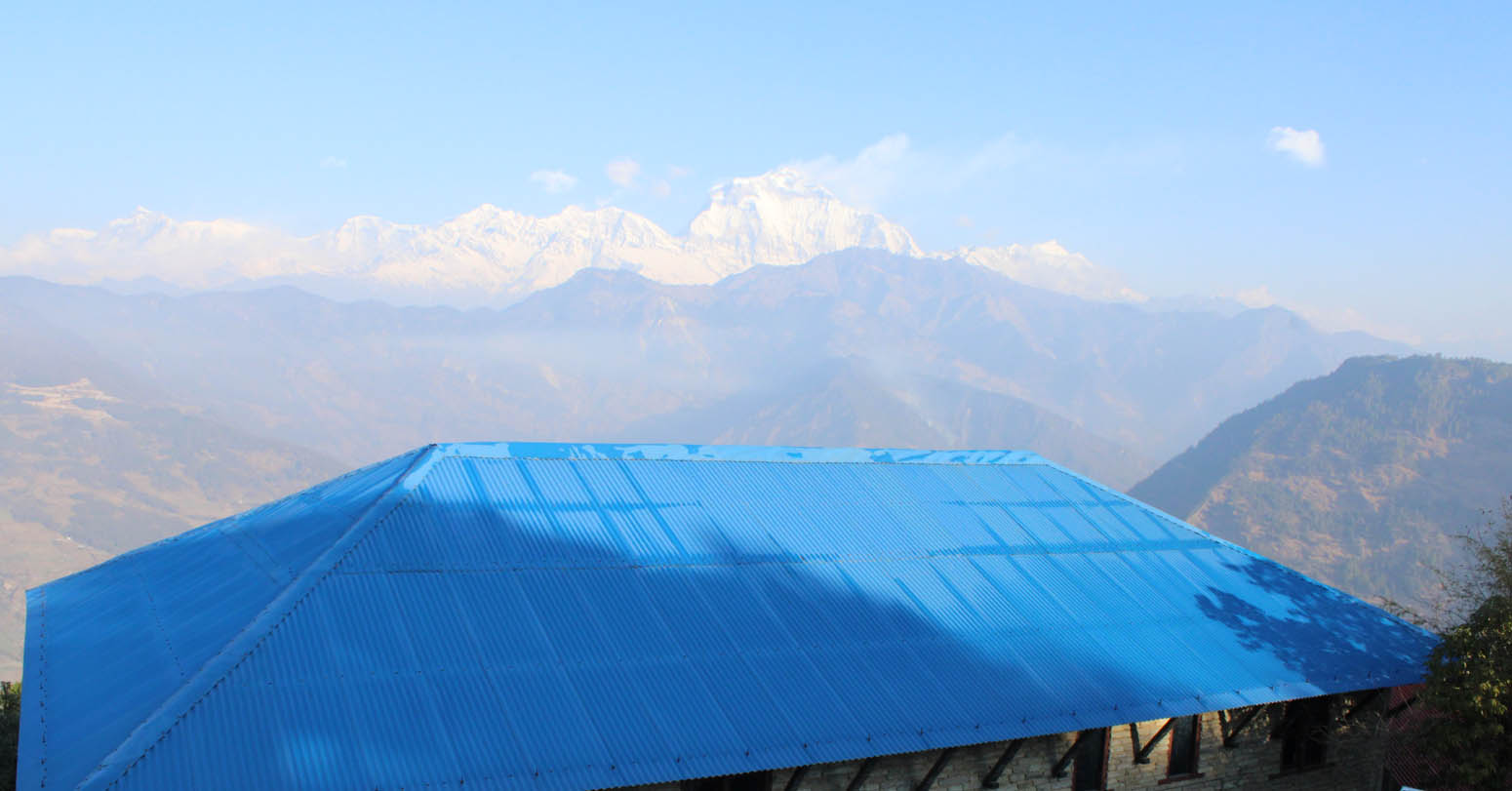 पर्यटकको प्रतिक्षामा करबाकेली