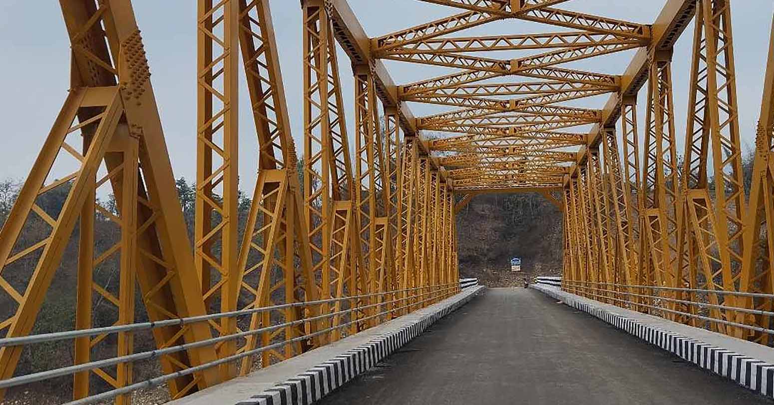 तनहुँ र चितवनलाई जोड्ने ठिमुरामा पक्की पुल