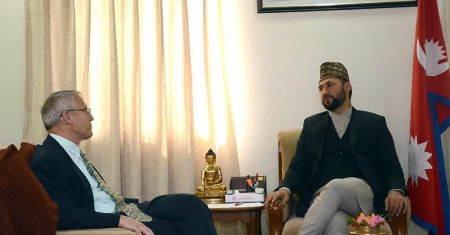 उपप्रधान एवम् गृहमन्त्री लामिछाने र राजदूत गोदरबीच भेट