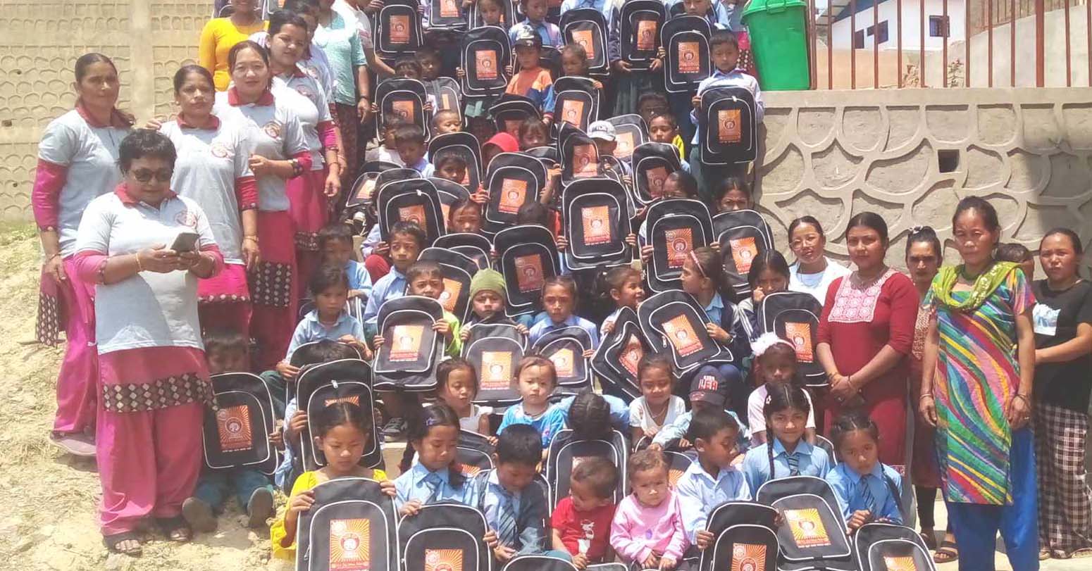 students jhola
