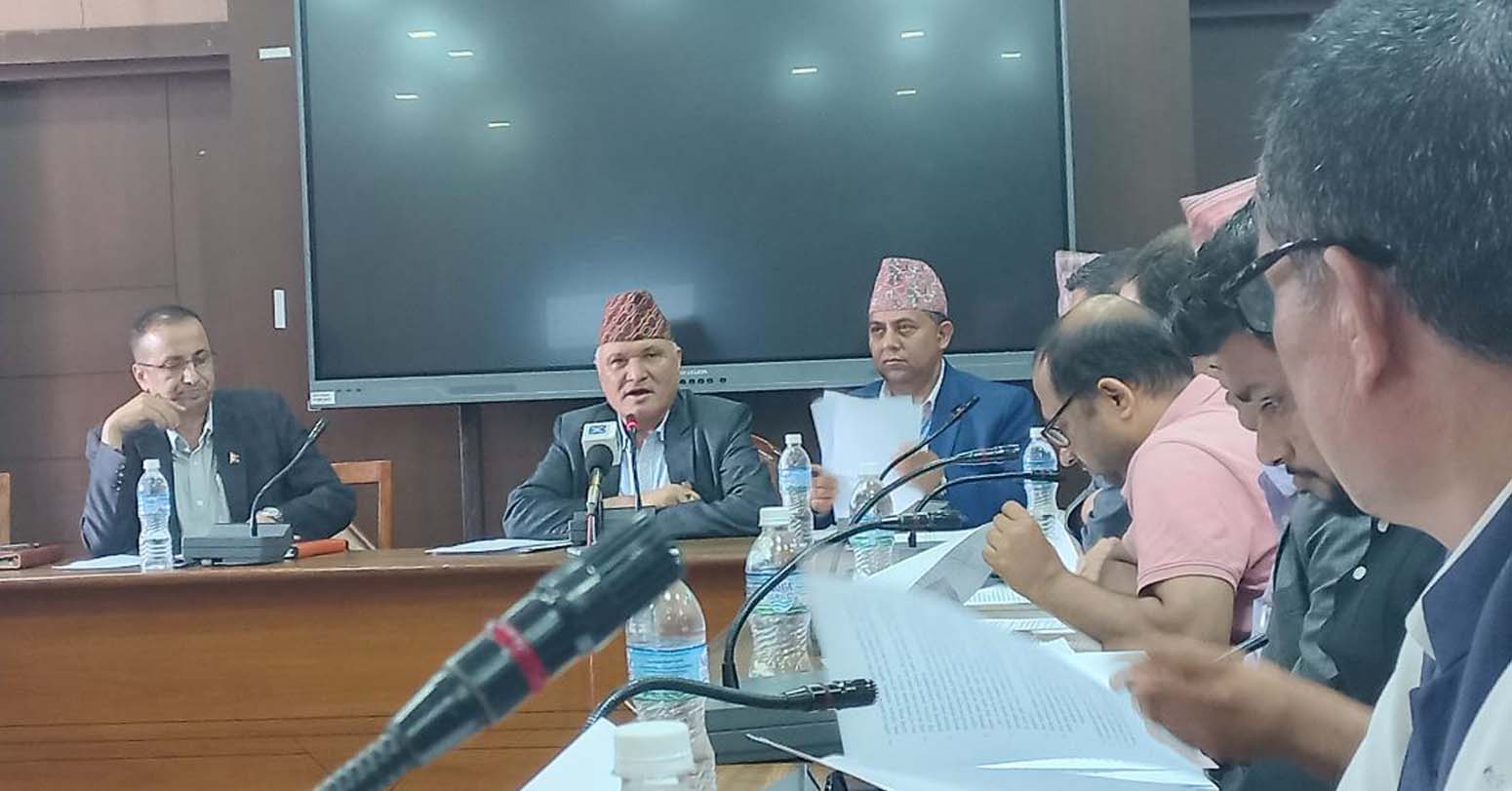 ‘निजामती विधेयक संसद्को चालु अधिवेशनबाटै पारित गर्ने तयारी’