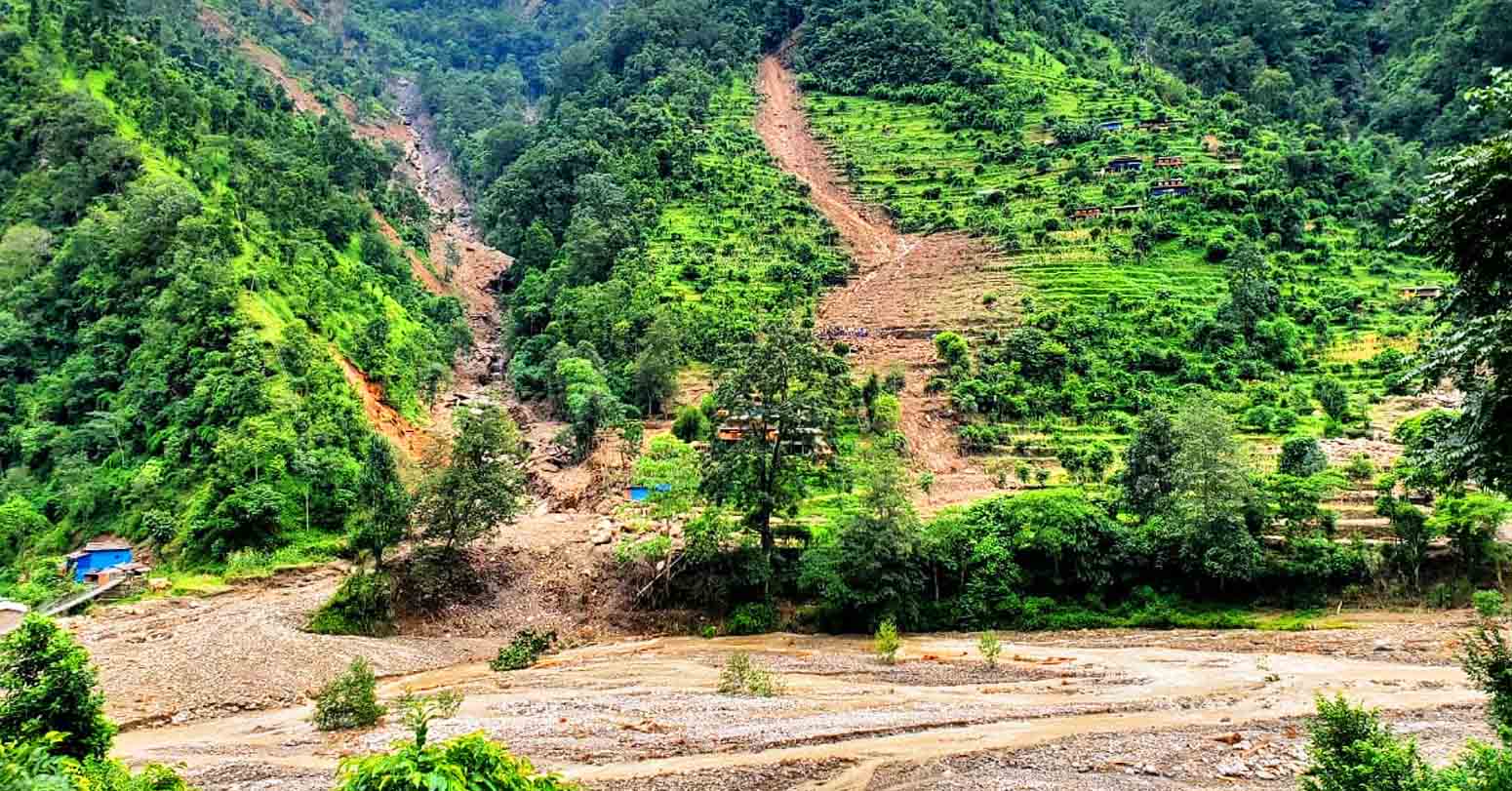 बडिगाड पहिरोः ५० परिवार विस्थापित
