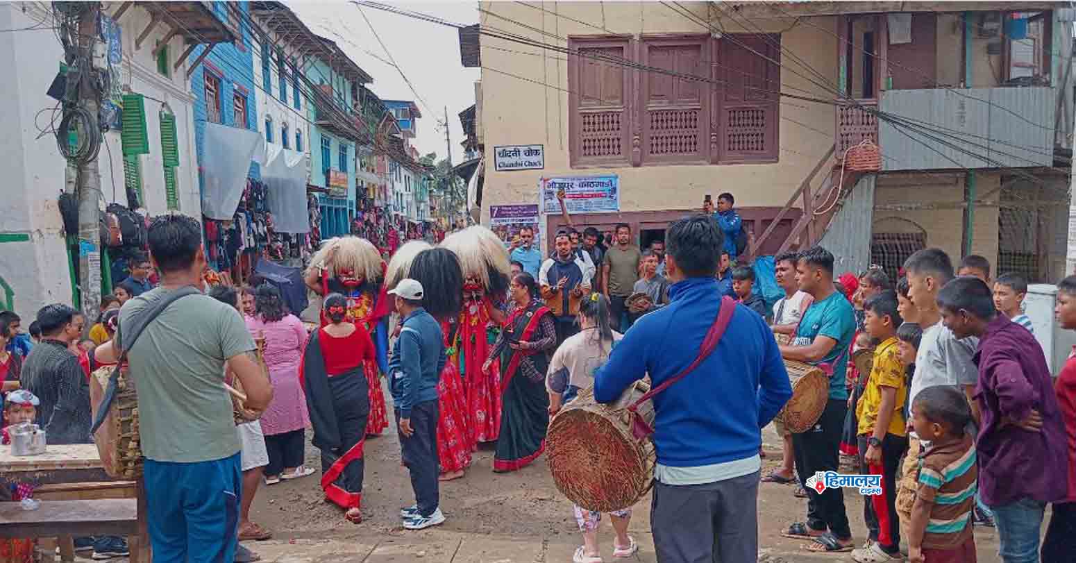 भोजपुरमा सुरु भयो परम्परागत लाखे नाच
