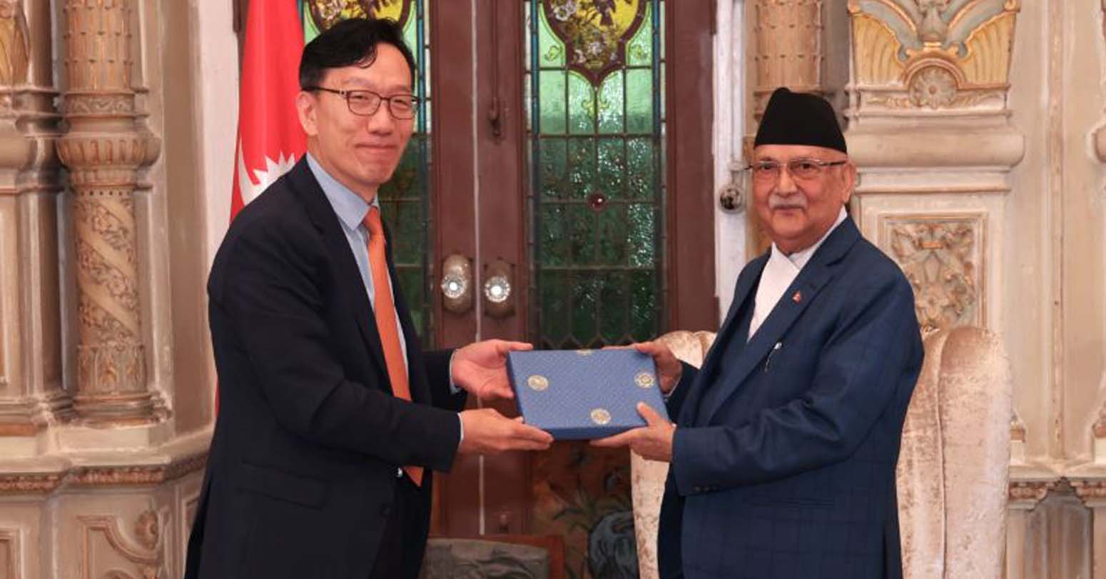 प्रधानमन्त्रीसँग नेपालका लागि दक्षिण कोरियाली राजदूतको शिष्टाचार भेट