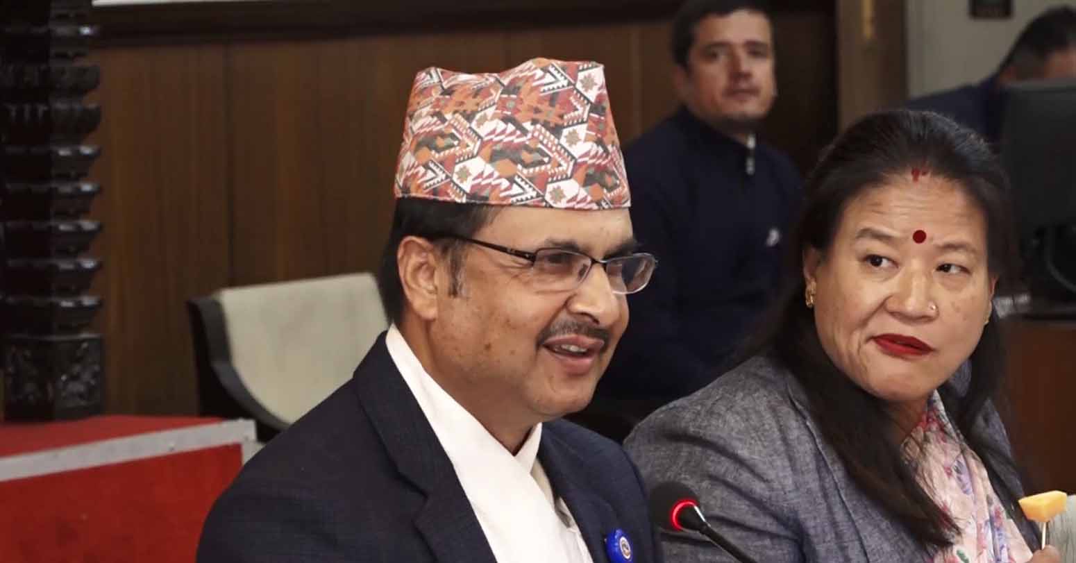 सांसदहरुलाई सहकारी सचिवको प्रश्नः सहकारीको सबै बचत सरकारले फिर्ता गर्ने हो र ?